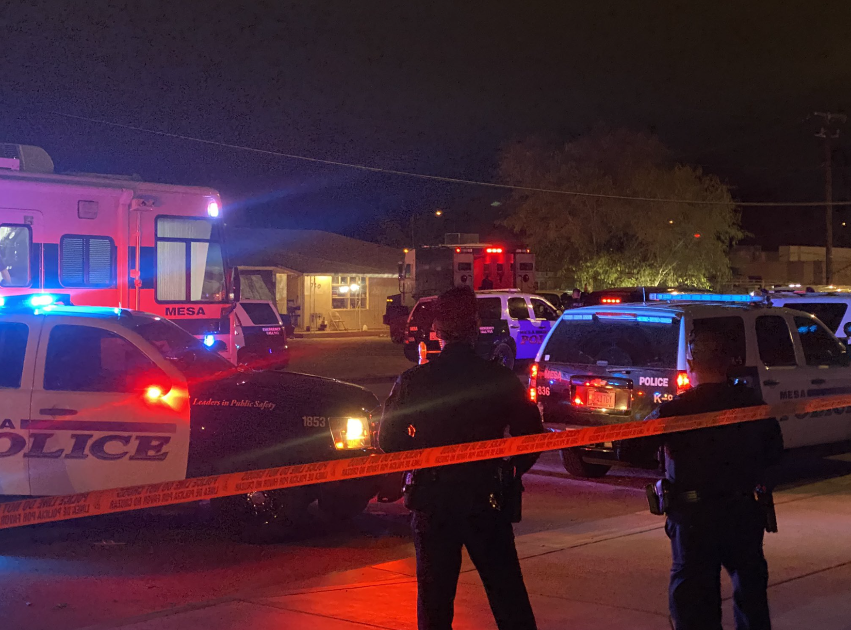 Stabbing suspect barricaded inside Mesa home