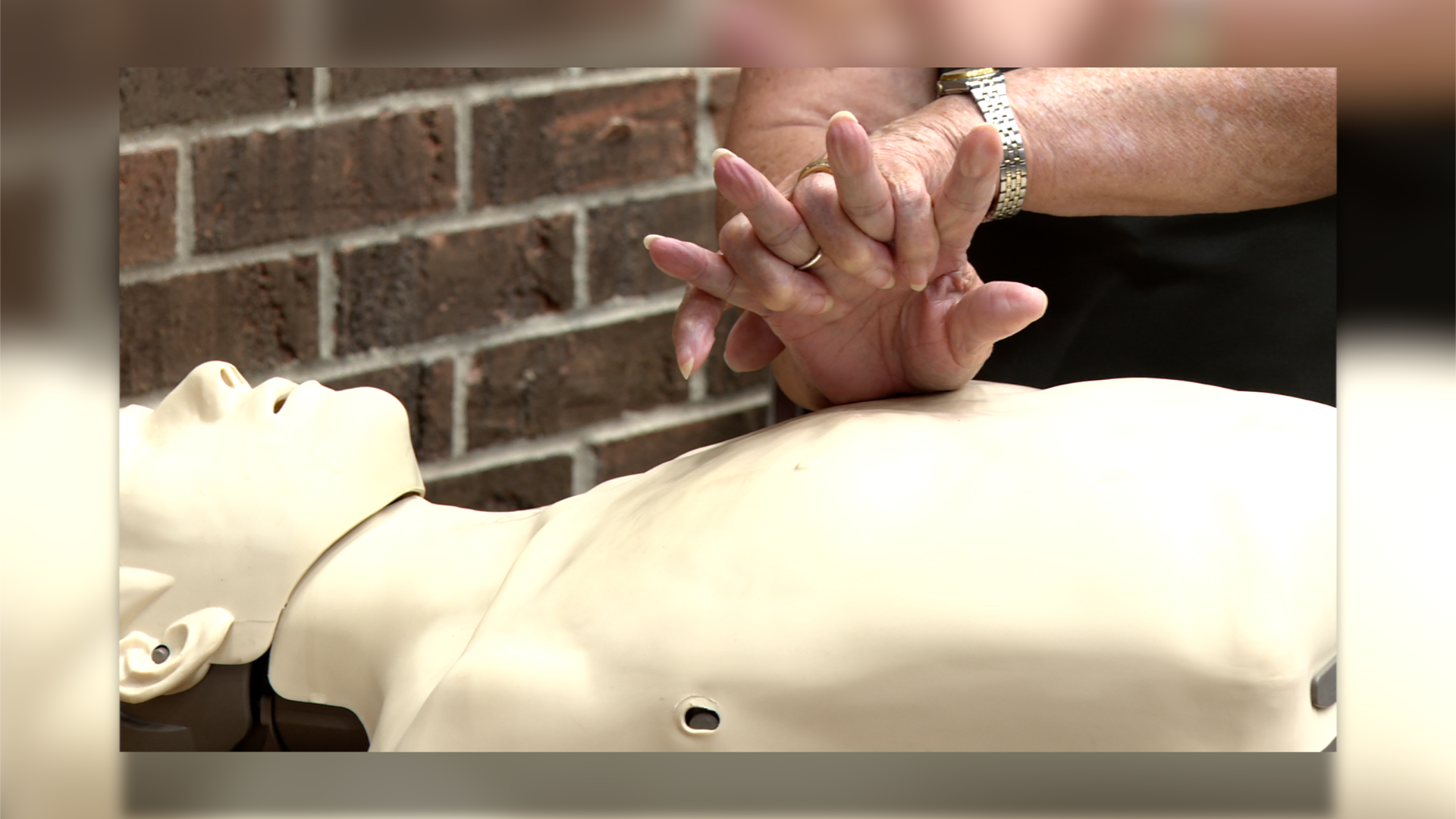 Free CPR training aims to save lives in Muskegon Heights
