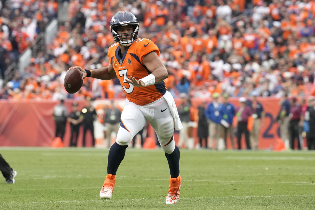 Raiders Broncos Football