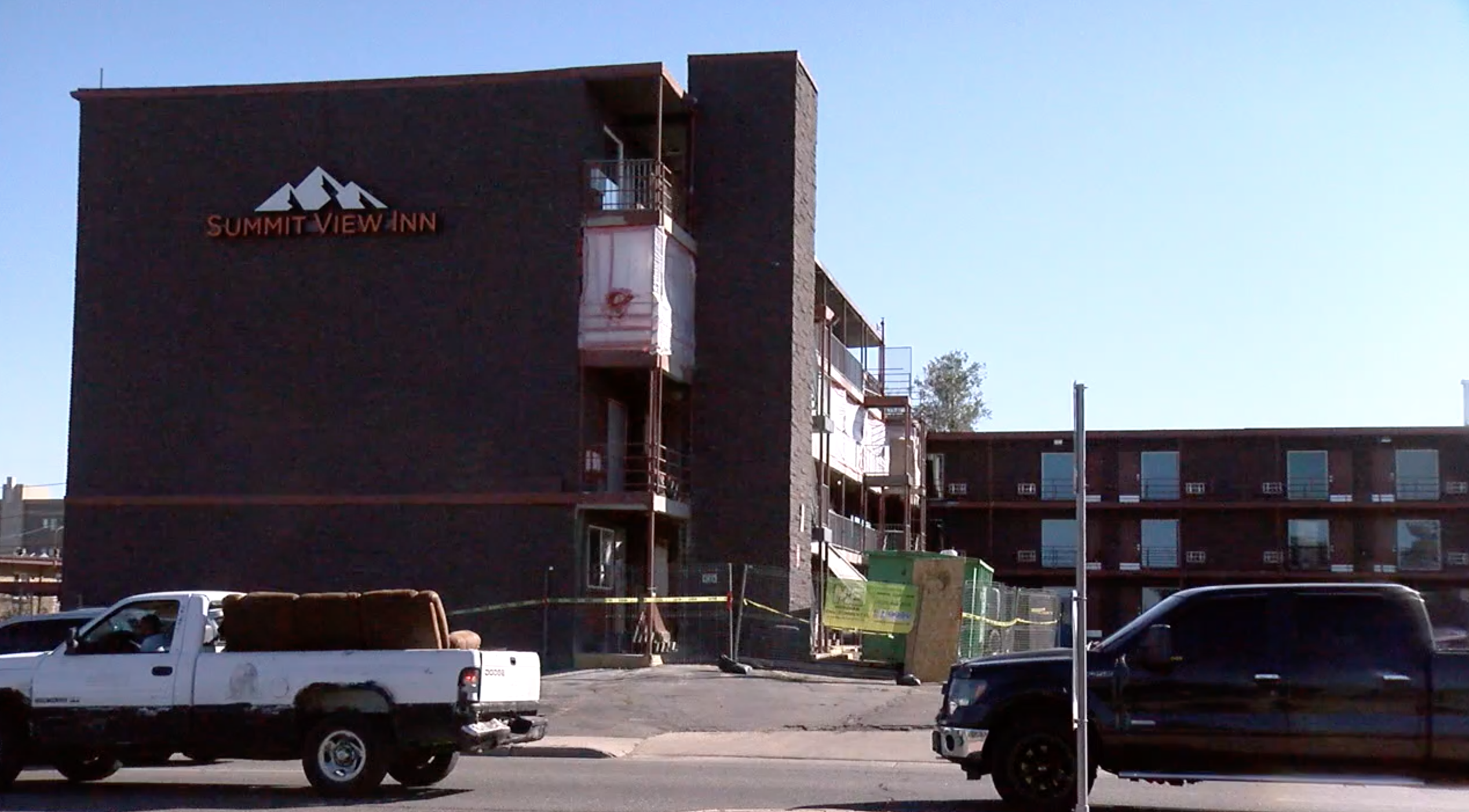 Summit View Inn in Aurora