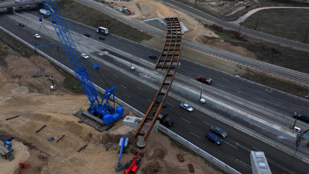 SH 16 I 84 Overpass.jpg