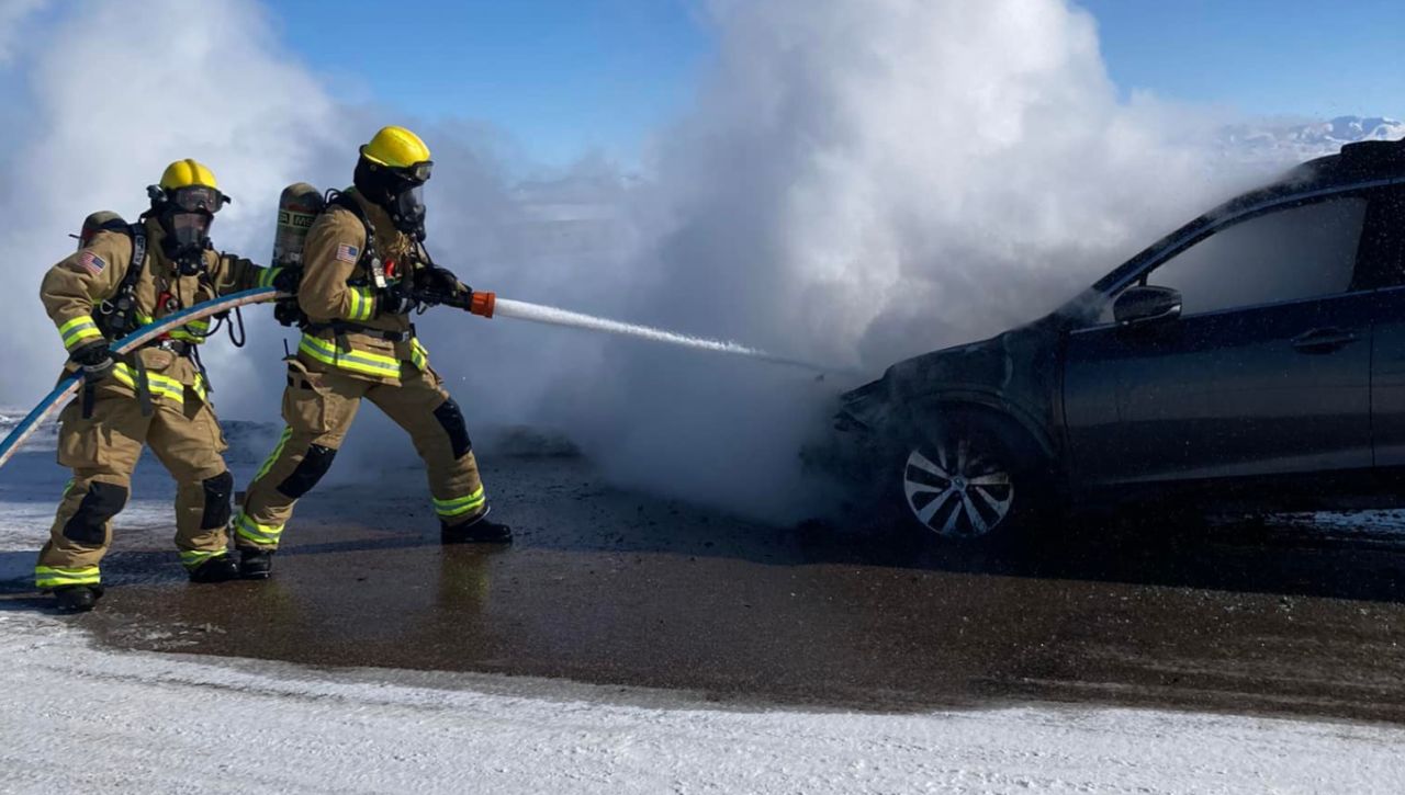 Firefighters respond to car fire east of Great Falls