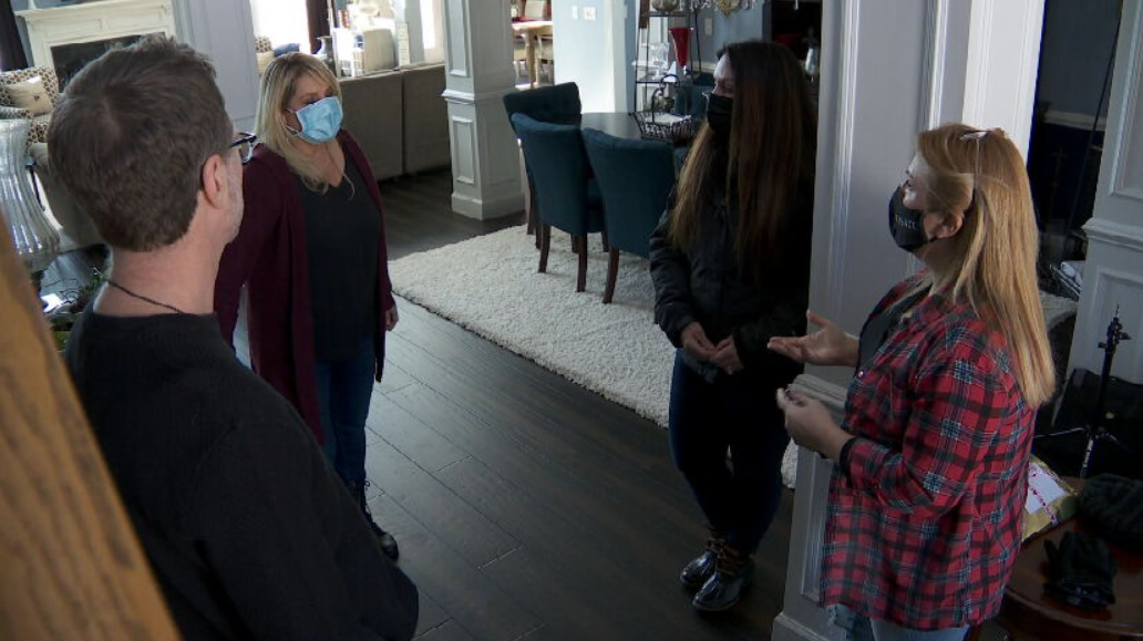 Strangers step up, help drive sisters to dialysis treatments