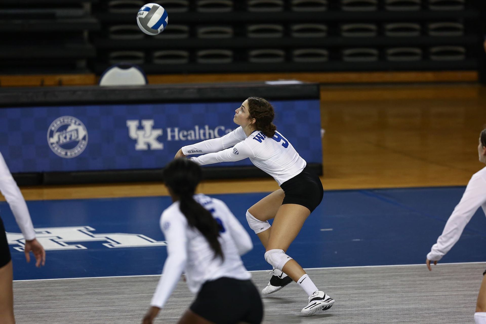 UK Vball.jpg