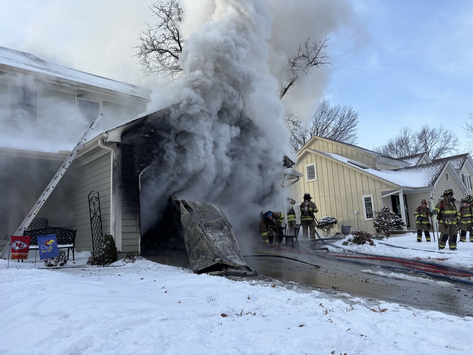 Overland Park Fire Feb 19 2025.jpeg