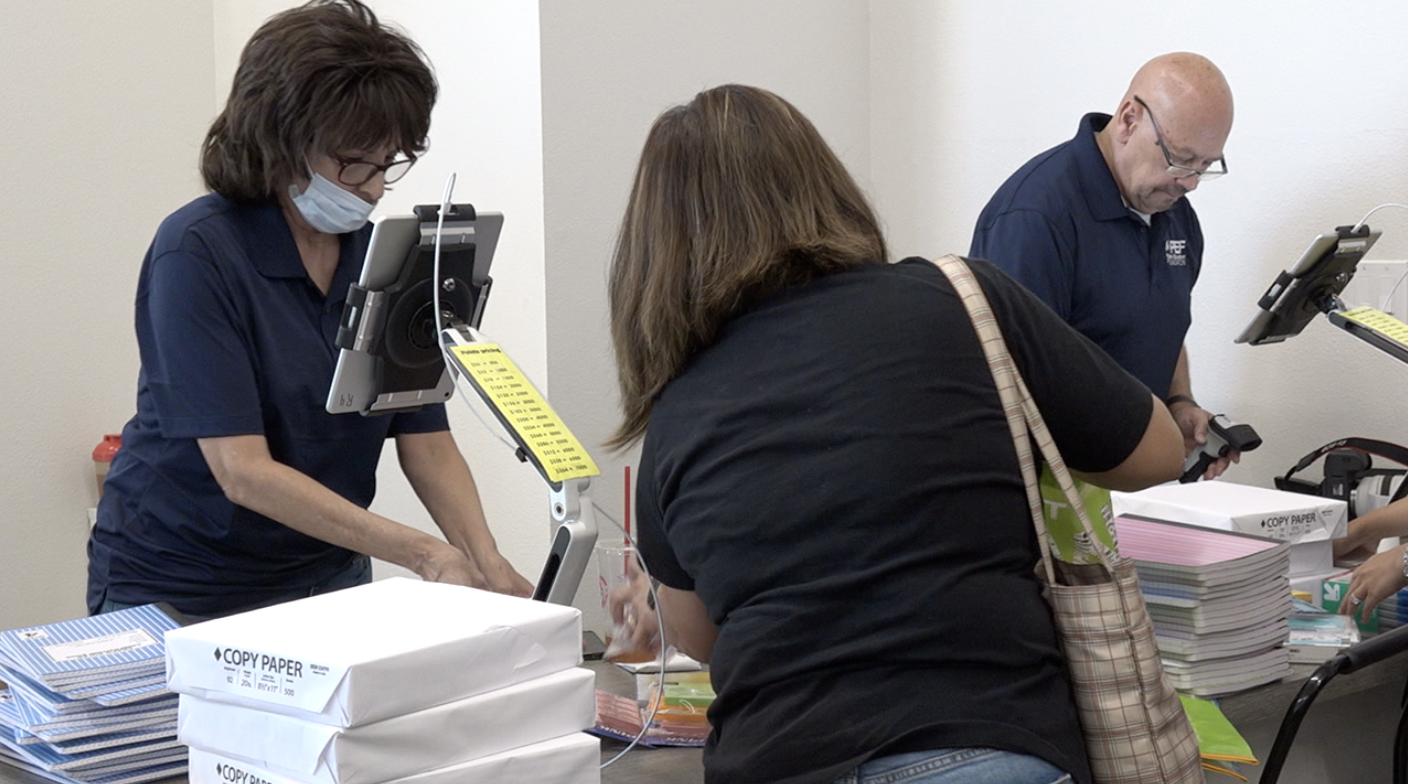 Teacher Superstore opens, provides educators with low-cost school supplies