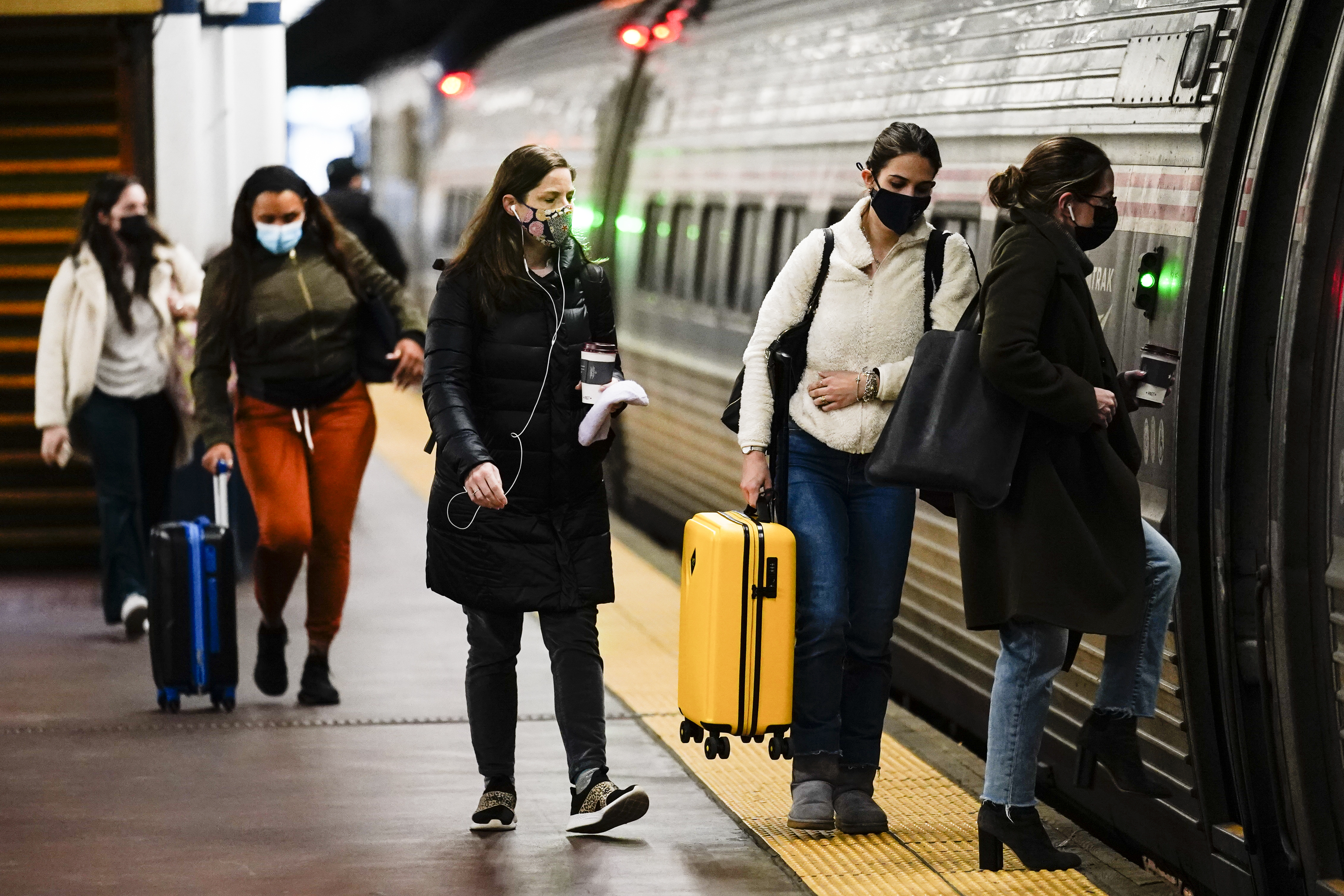 Holiday Travel Philadelphia