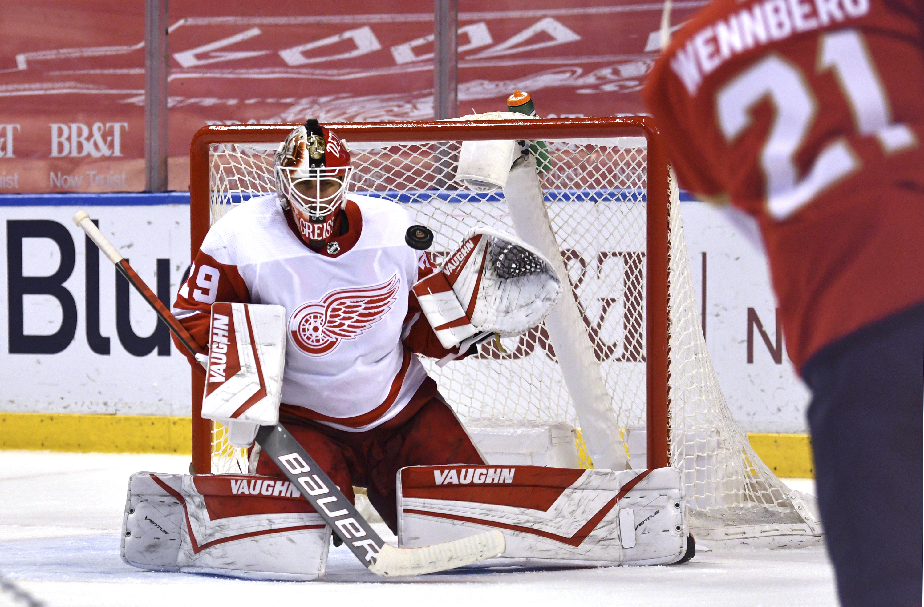 Alex Wennberg Thomas Greiss Red Wings Panthers Hockey