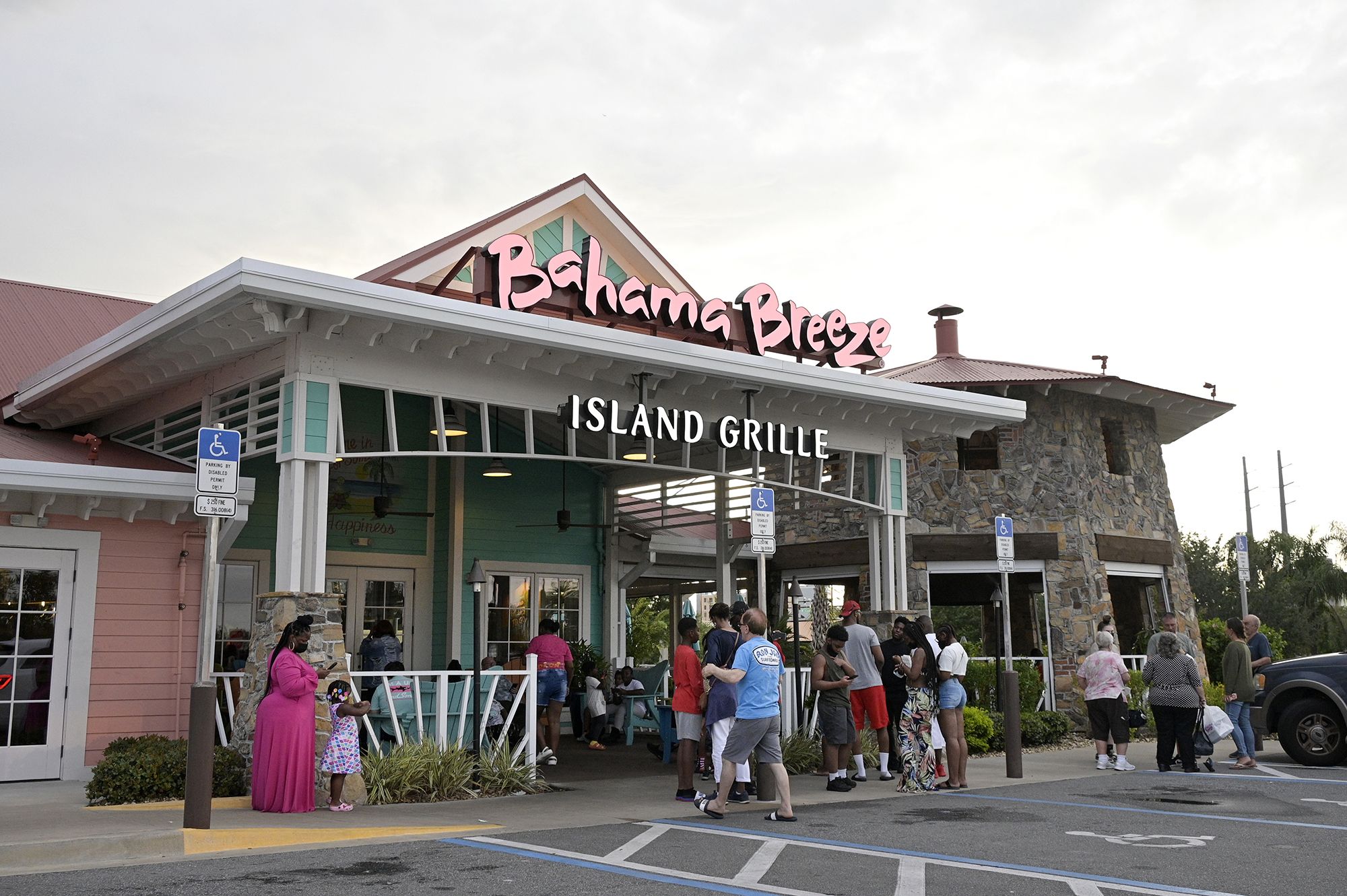 Bahama Breeze