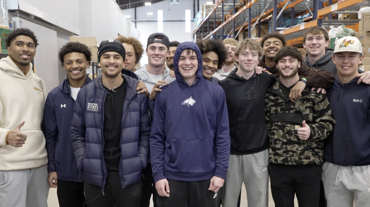 2024 THANKSGIVING VOLUNTEER WORK MSU FOOTBALL
