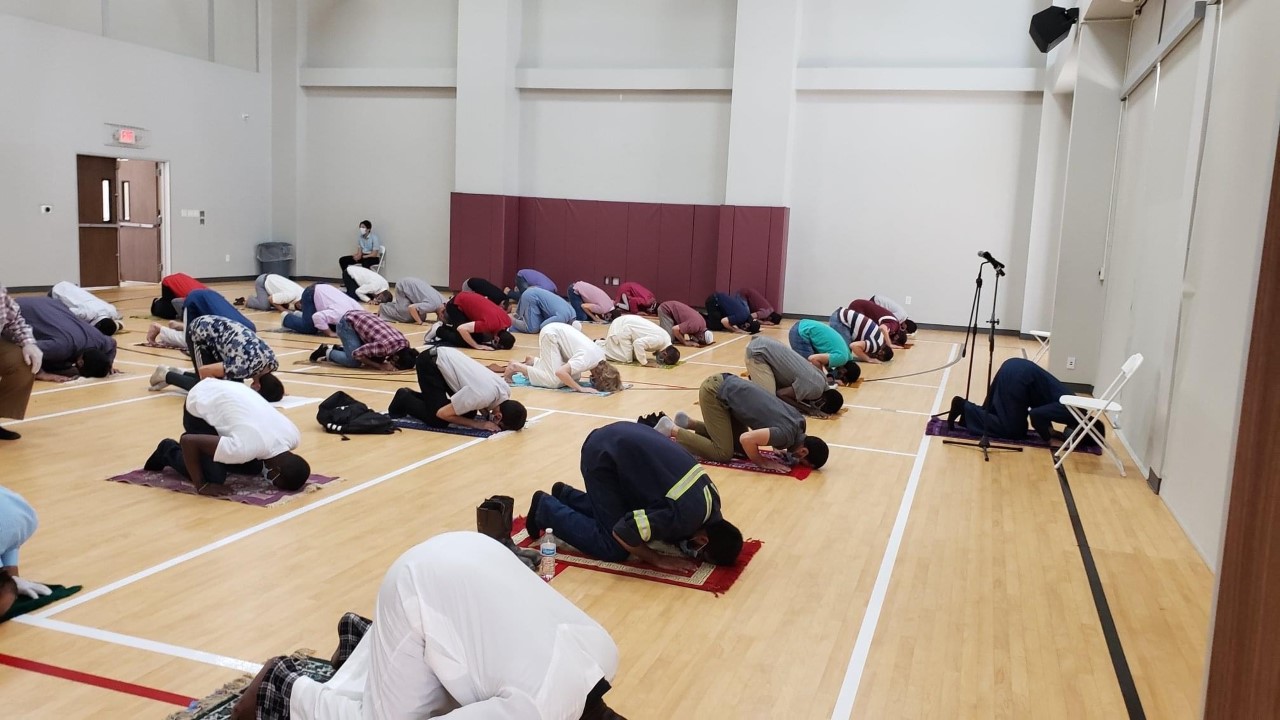 Islamic Community of Bryan-College Station Praying