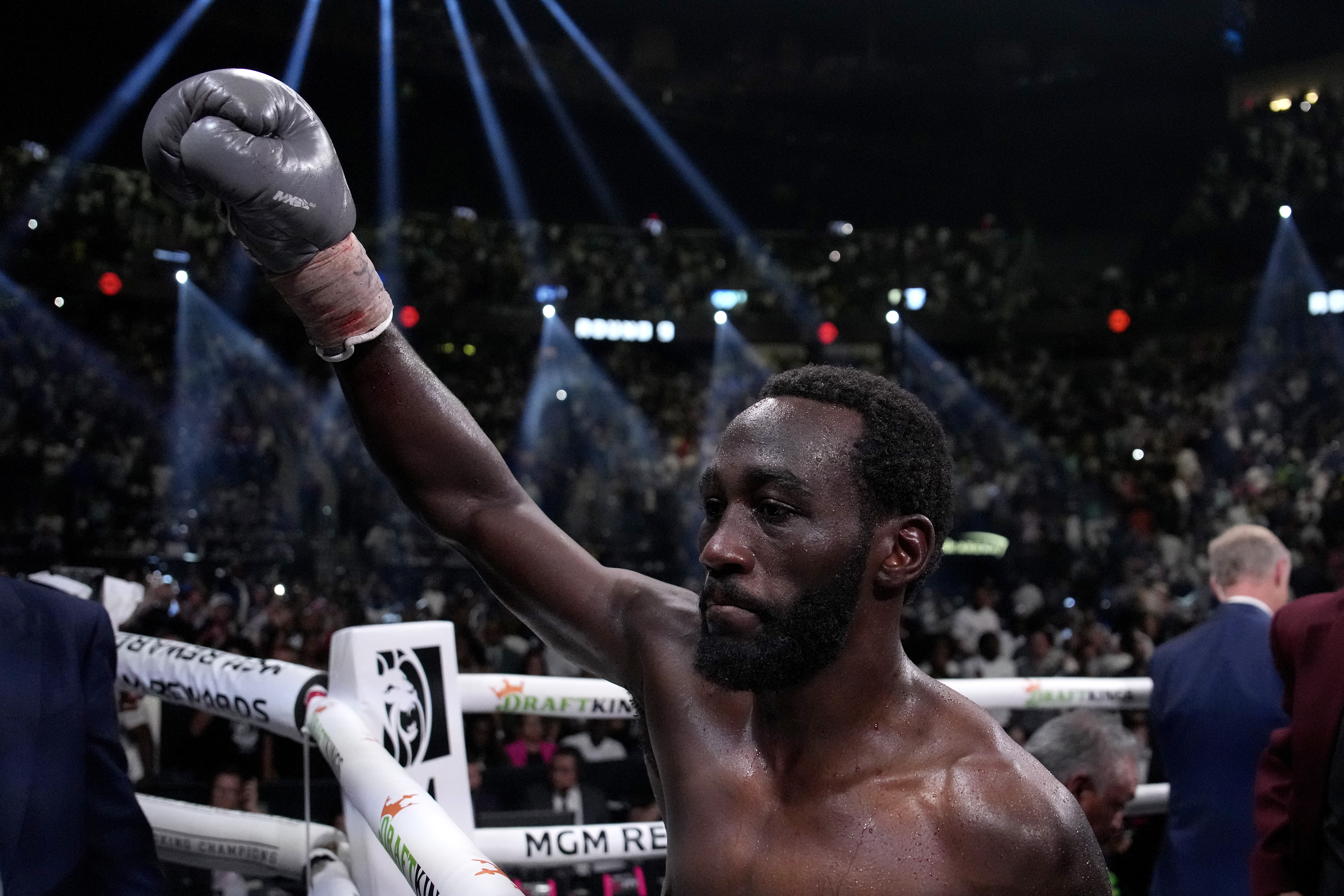 Terence Crawford wins fight against Errol Spence Jr.