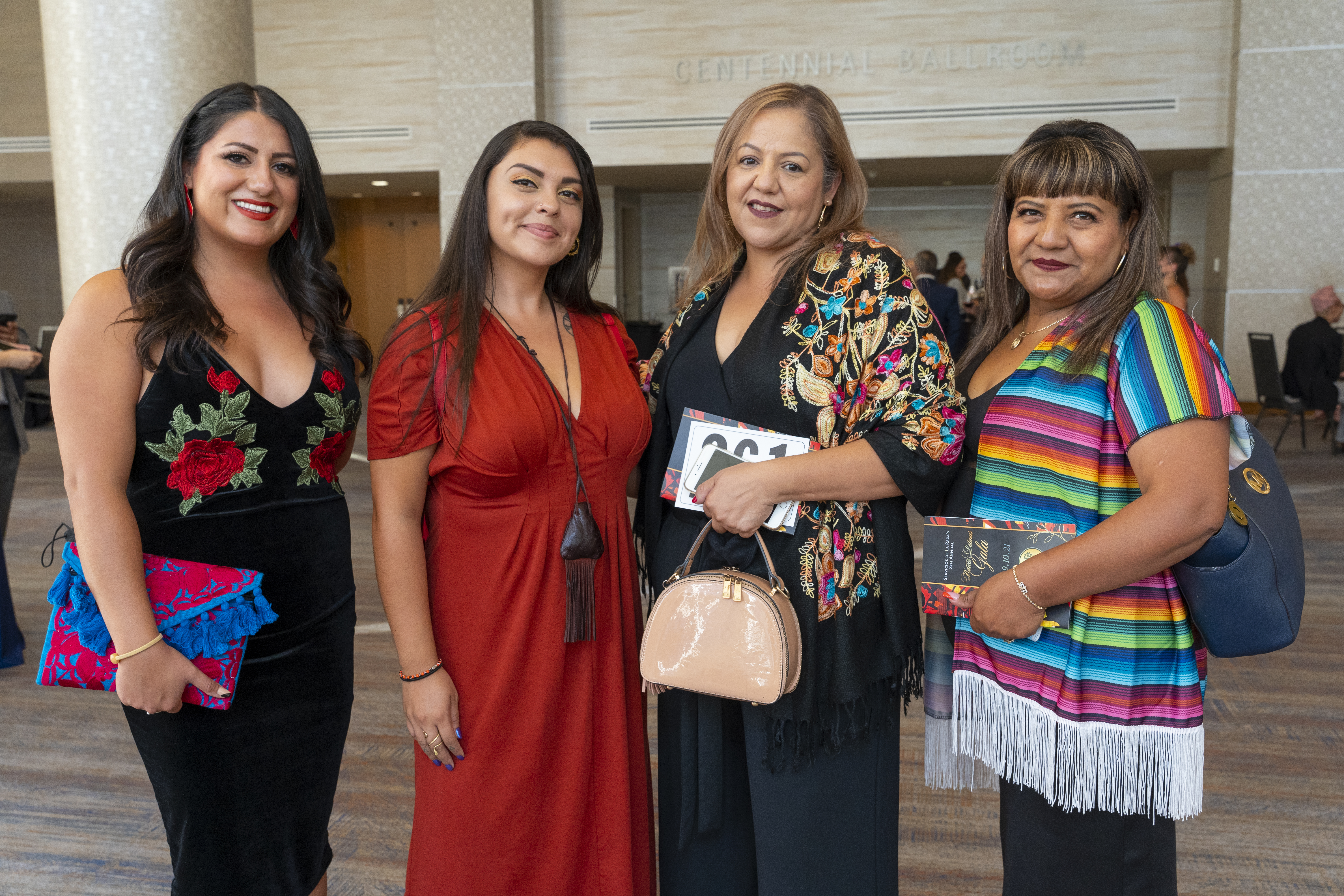 servicios de la raza_gala.jpg