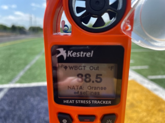 Trainers use wet bulb thermometers to keep high school athletes safe - Vimarsana News