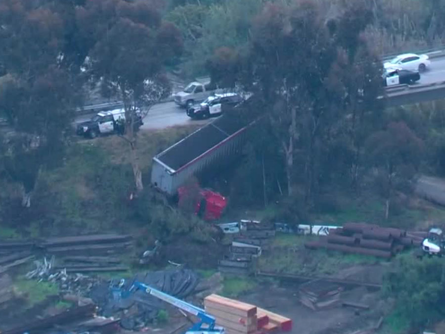big_rig_crash_030220.jpg