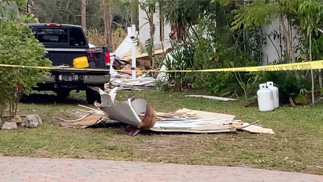 RV EXPLOSION NAPLES