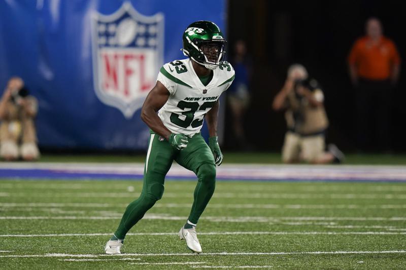 Jets’ Zane Lewis taking off in NFL after flying at Air Force