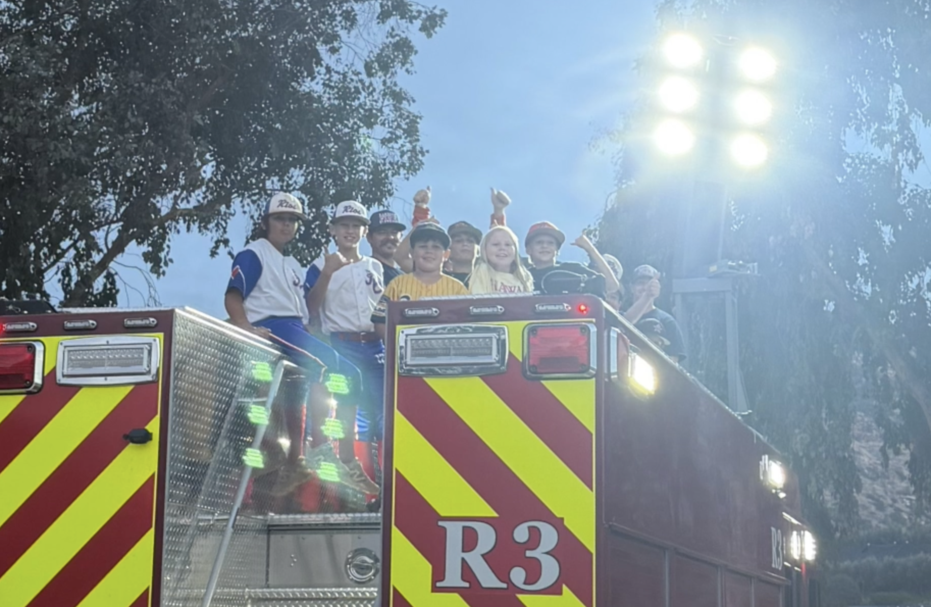 Lakeside fire crew saves little league playoff game after power outage