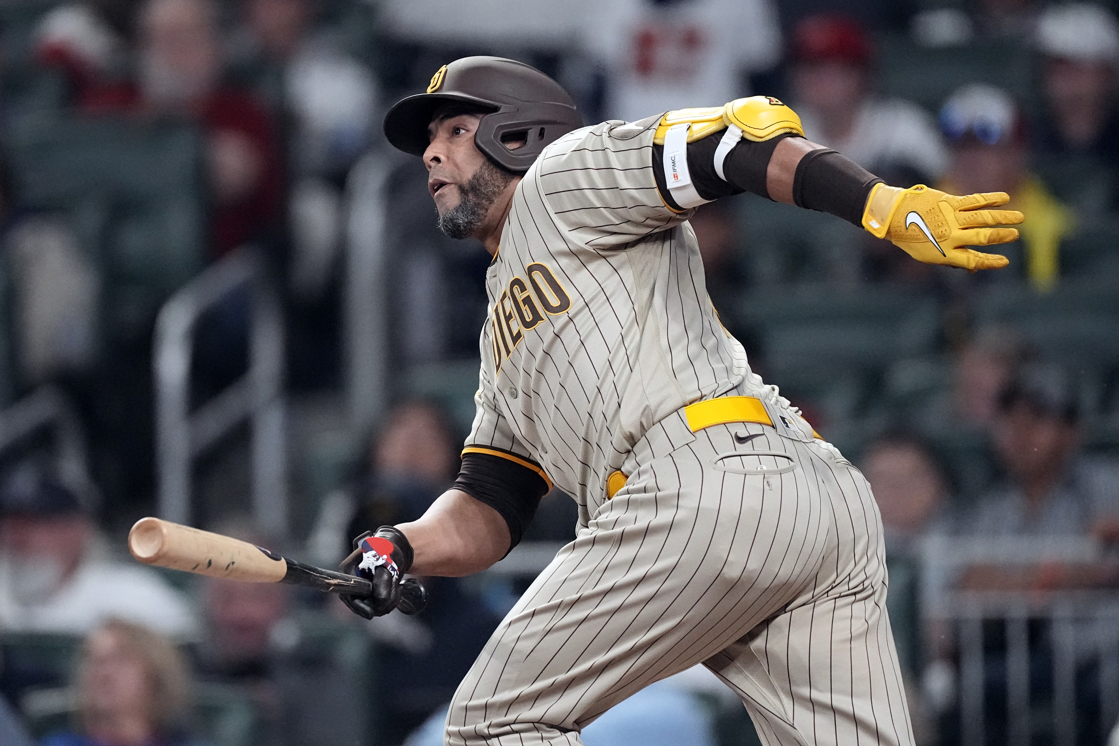 Nelson Cruz padres designated hitter DH