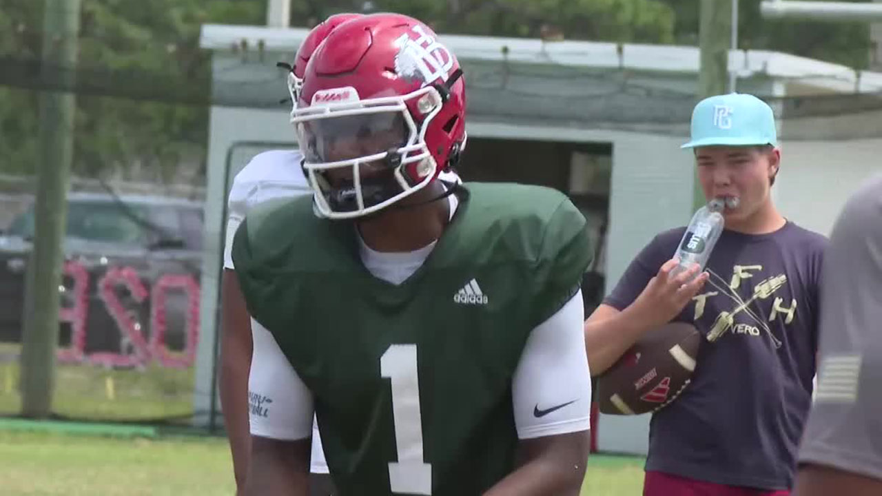 Wonderful Monds IV of Vero Beach High School