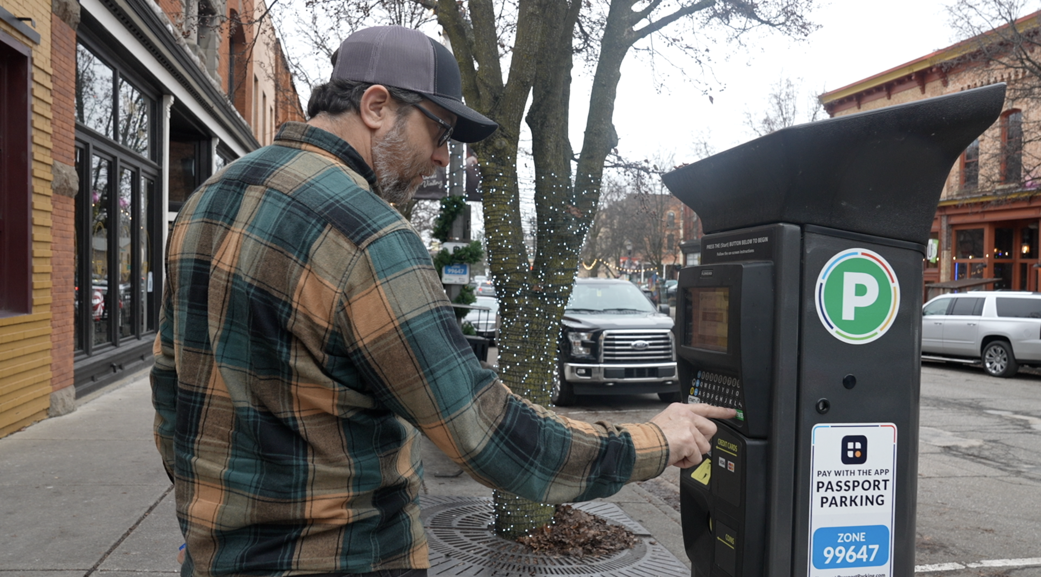Neighbor using the parking meter