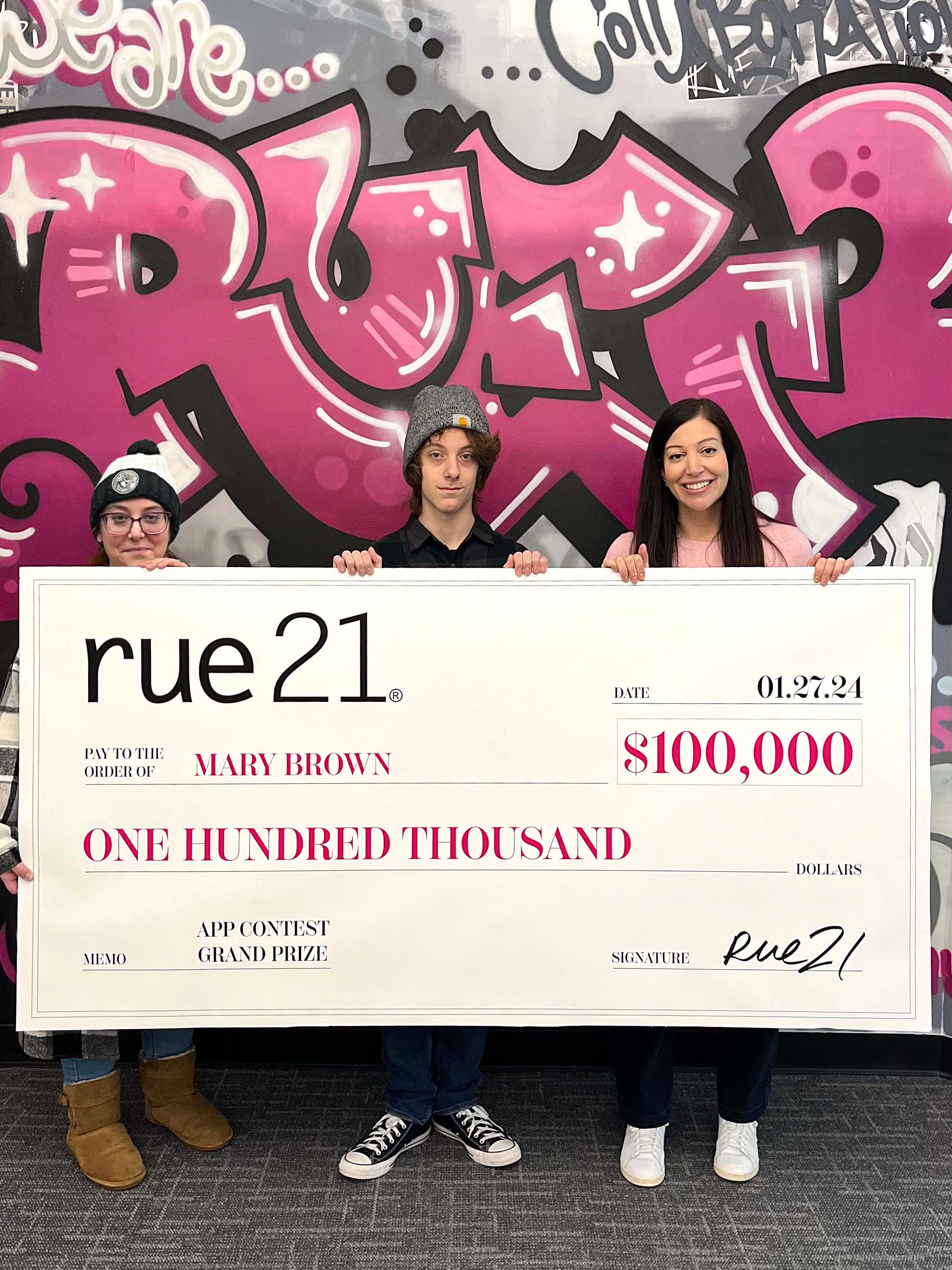Fennville woman wins $100,000 from rue21