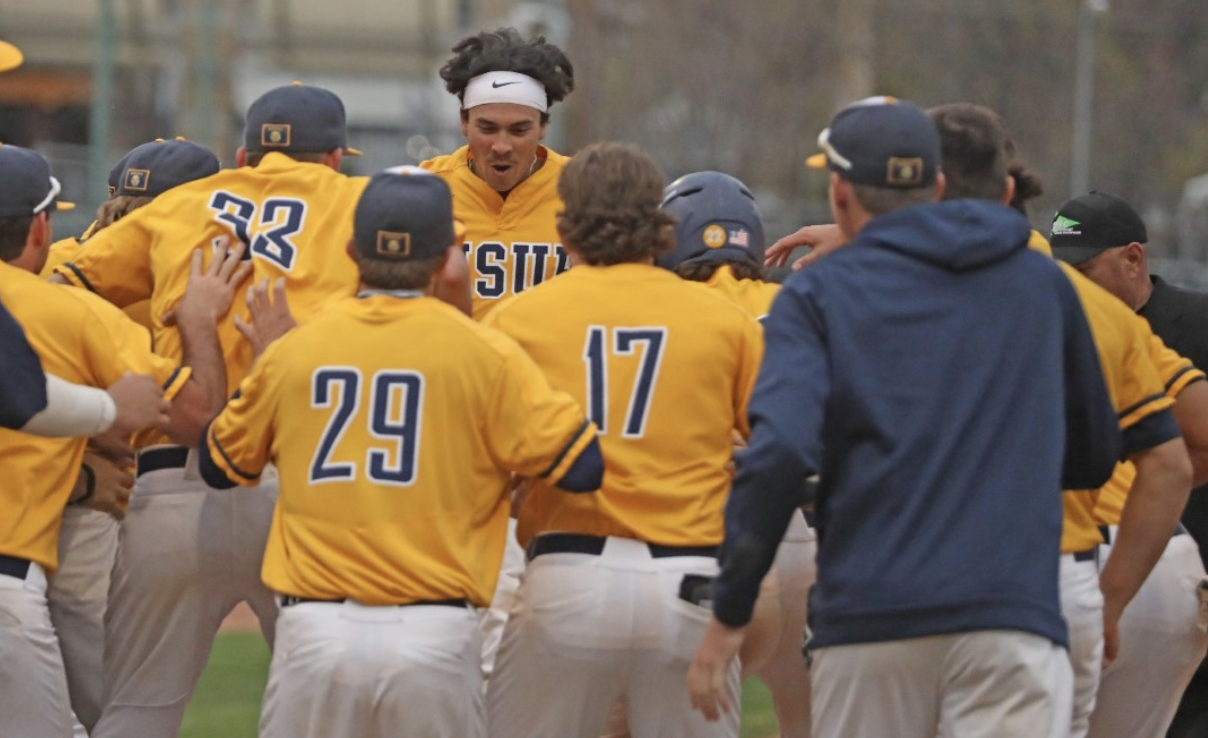 MSUB Baseball Champs 22.png