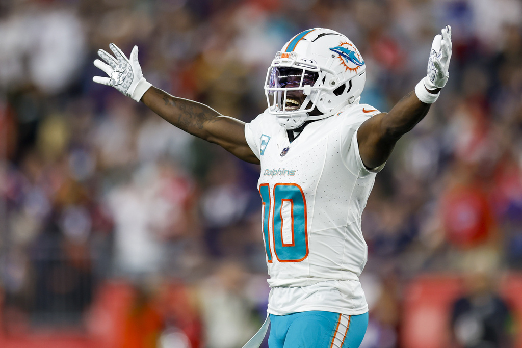Dolphins Patriots Football