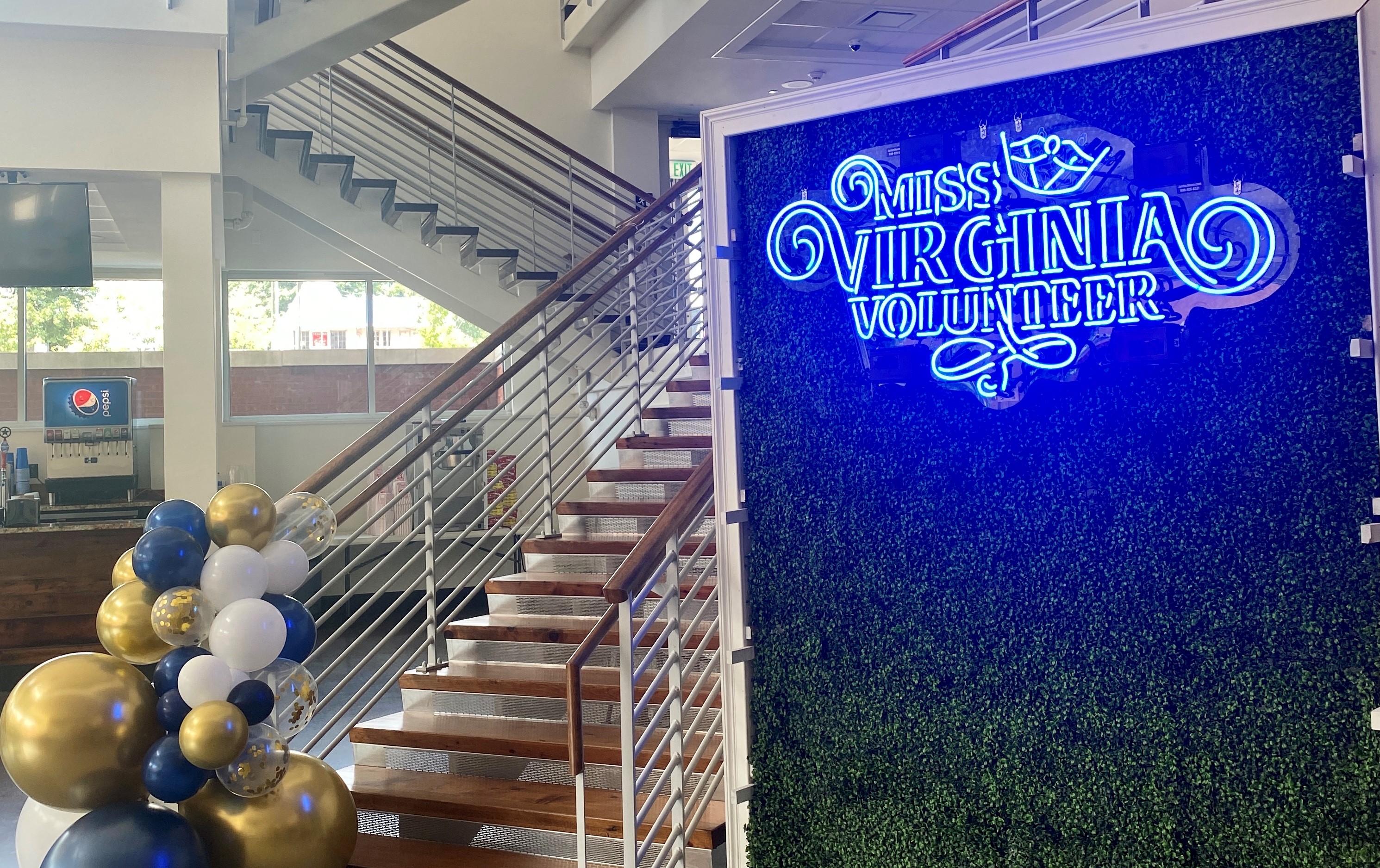 First winner of Miss Virginia Volunteer to receive $10,000