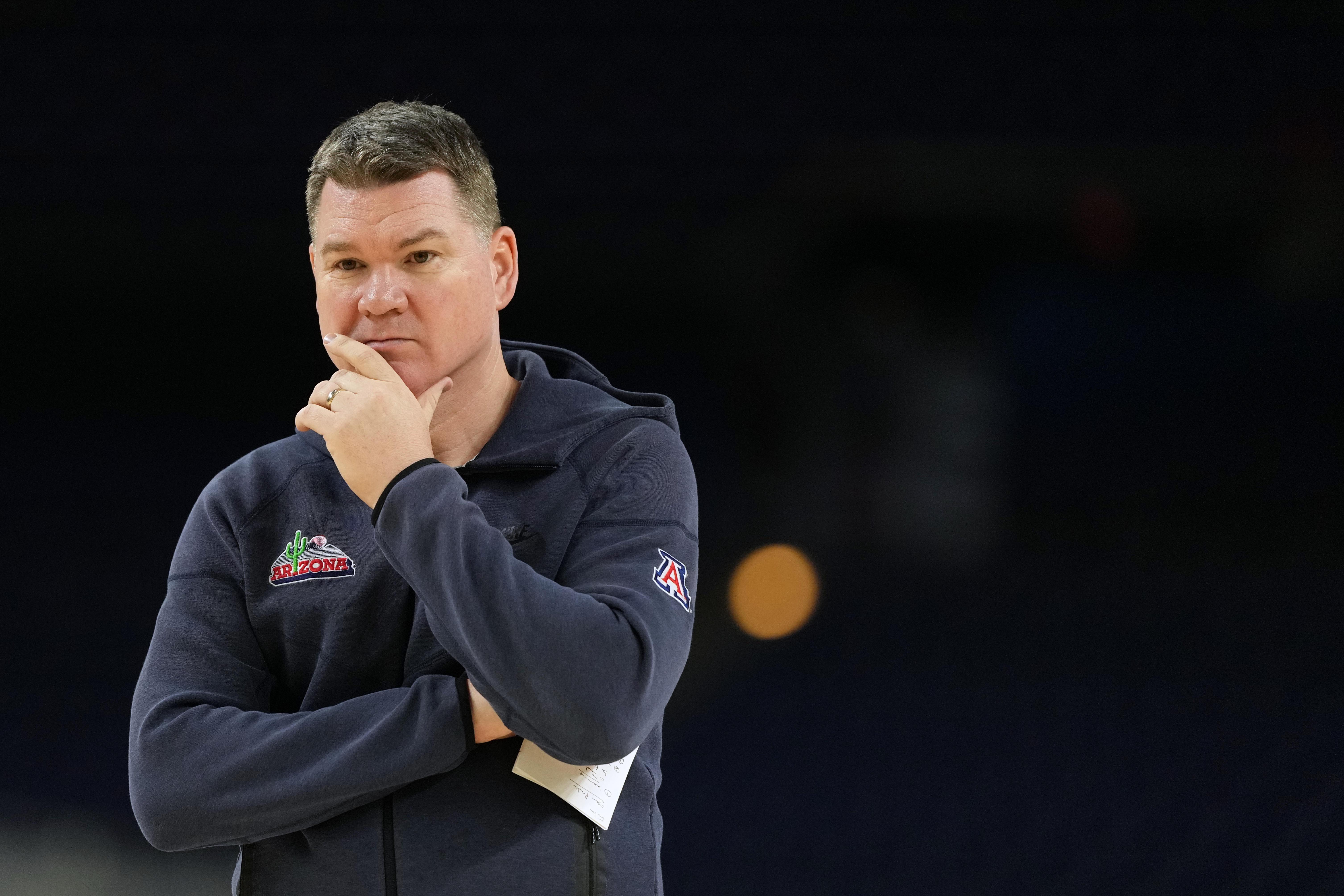 Arizona head coach Tommy Lloyd 
