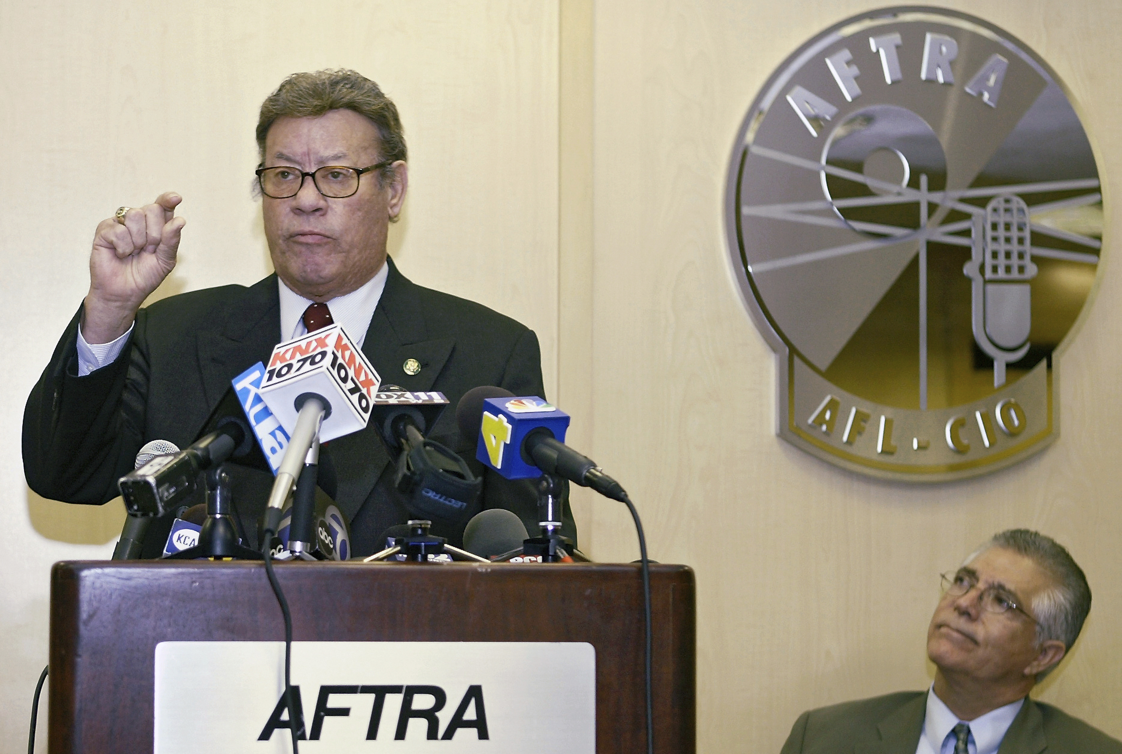 Esteban Torres, Alex Nogales