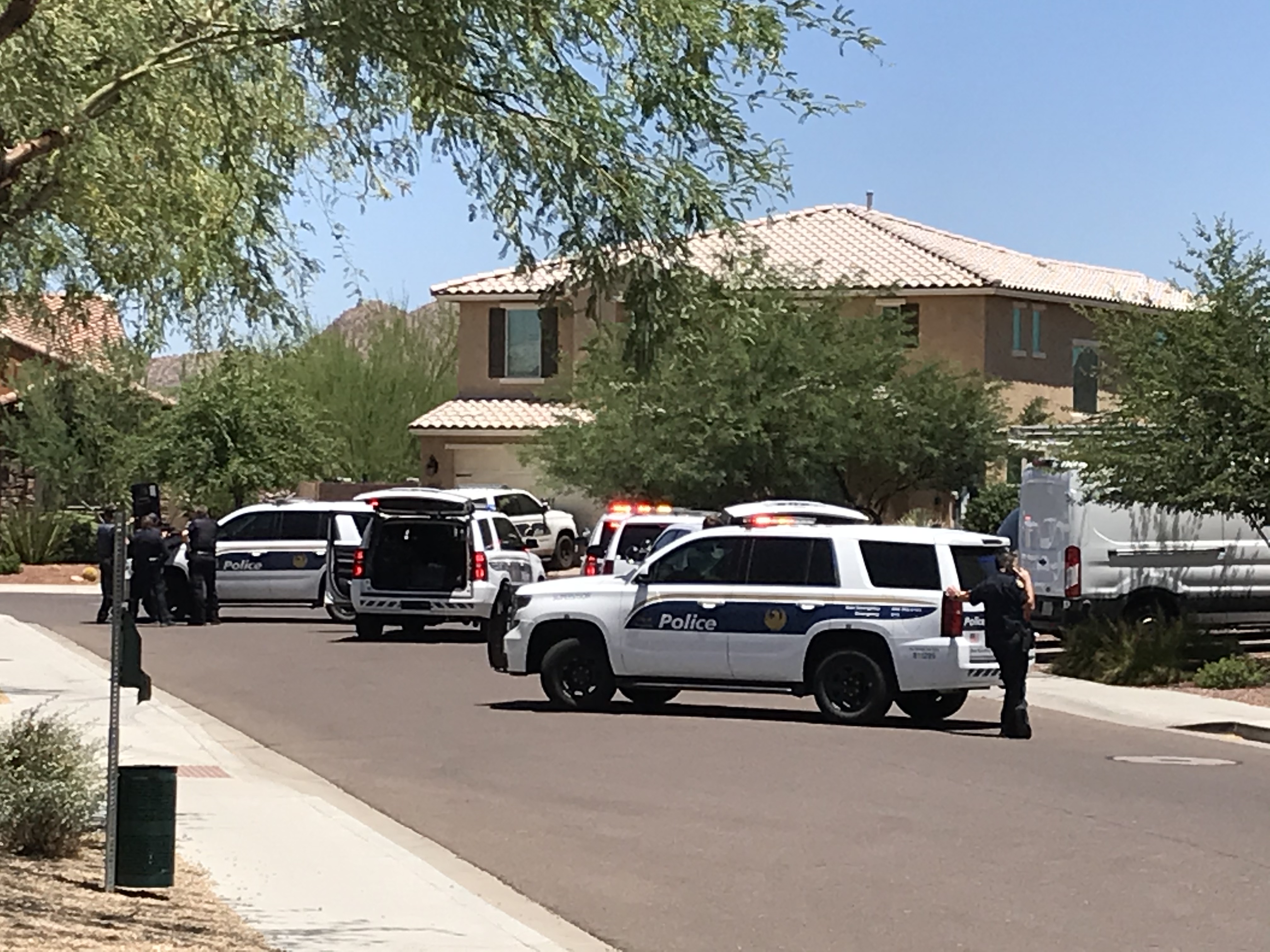 police situation near North Valley Parkway and Sonoran Desert Drive.png