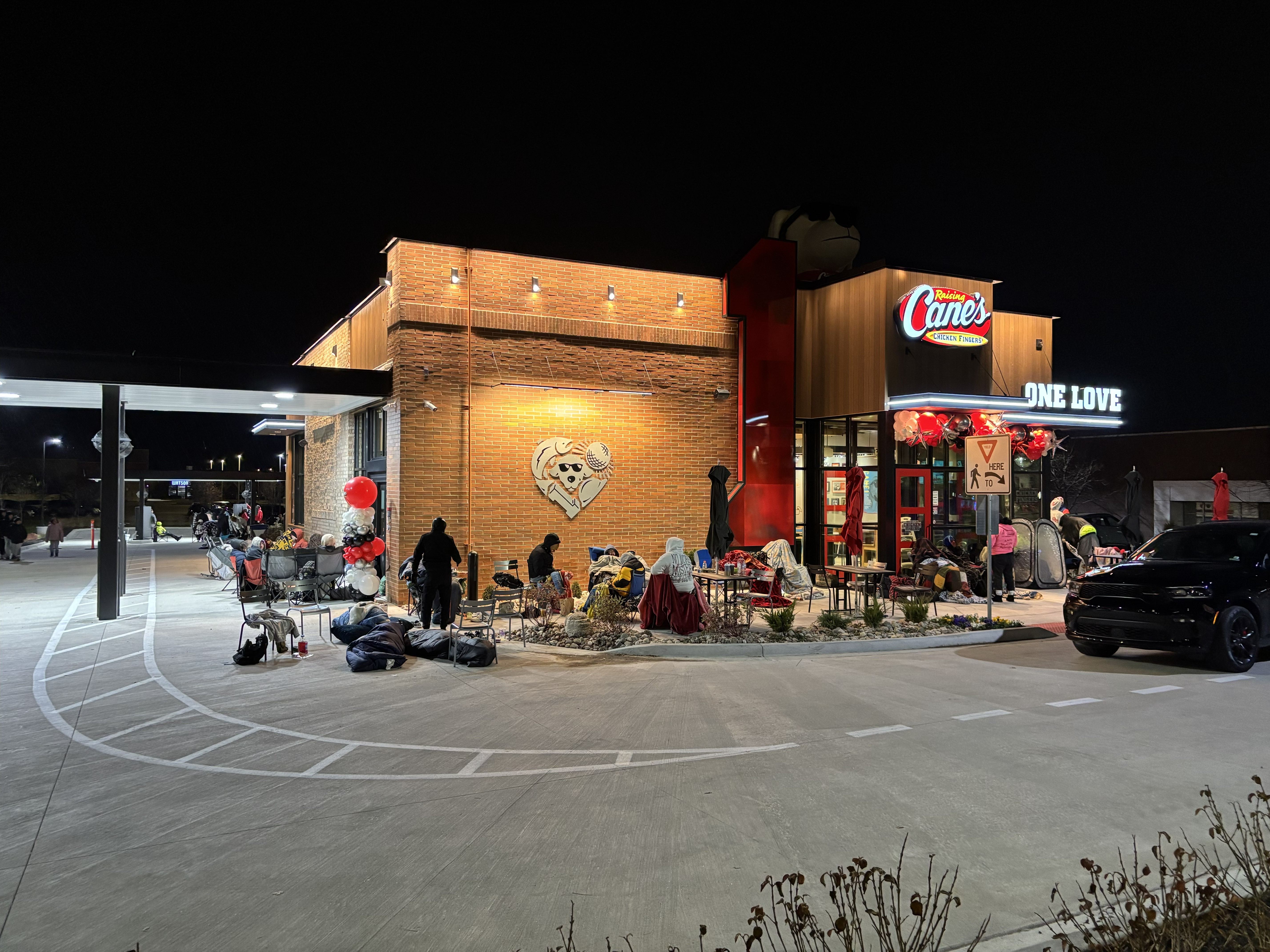 Raising Cane's opens in Kentwood 