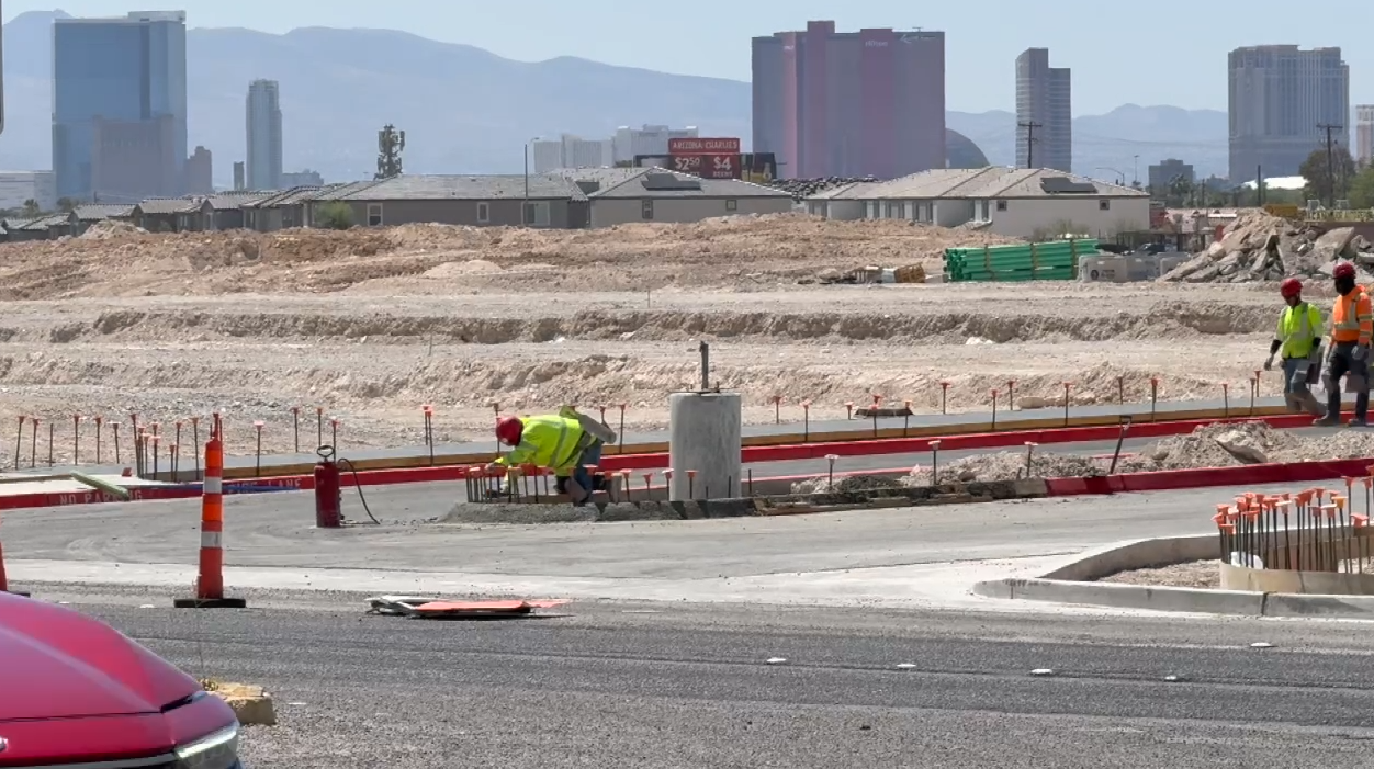 La pista de hielo Hylo Park se renovará a medida que avanza el enorme&hellip;