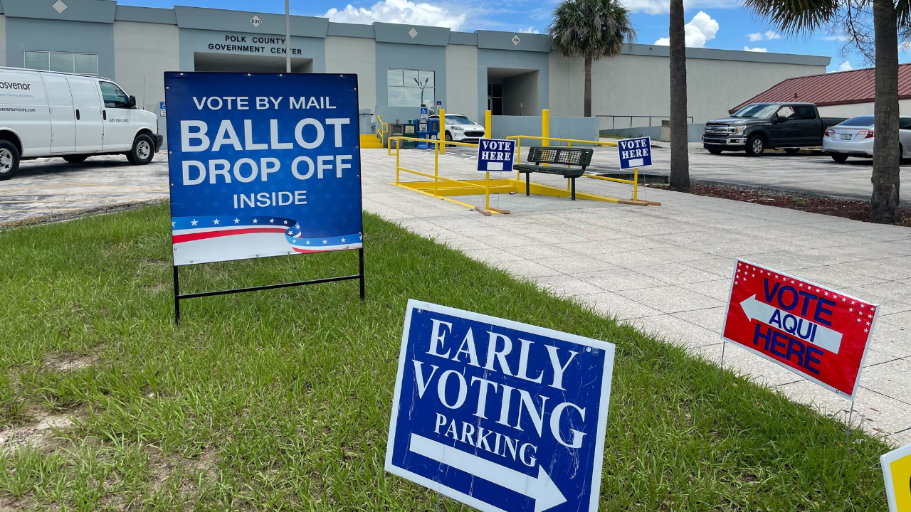 Ballot drop off early voting Polk County.png