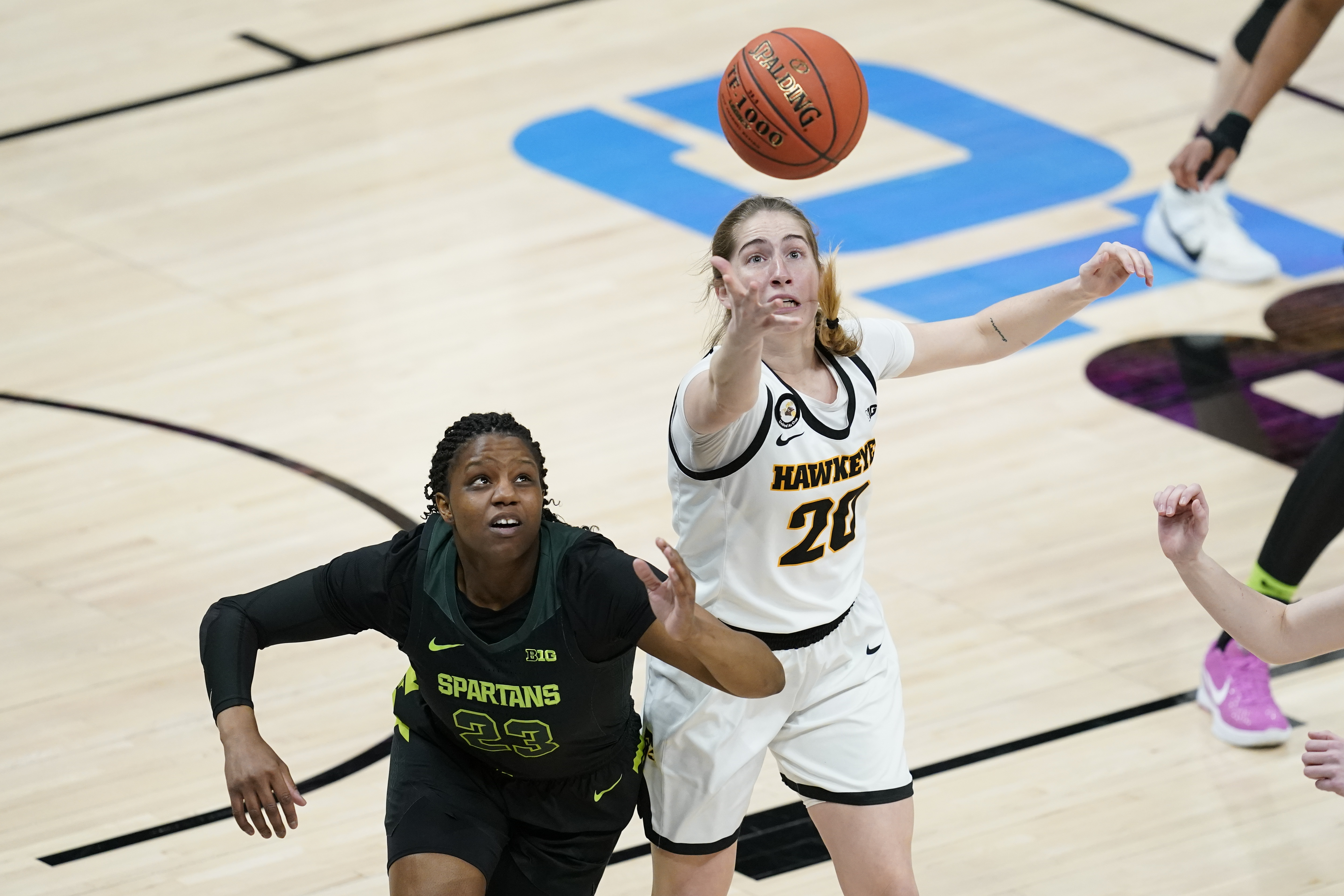 B10 Michigan St Iowa Basketball