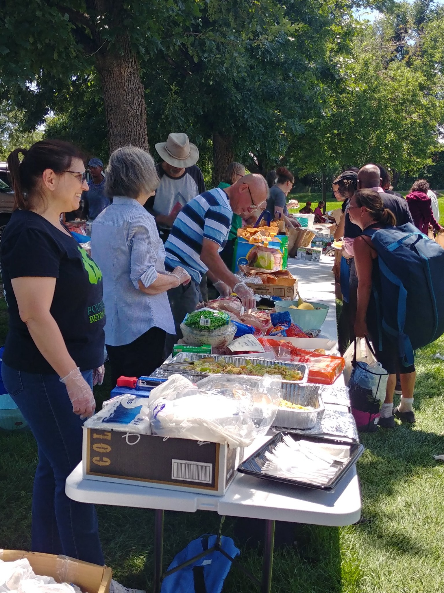 Spreading Smiles and Sandwiches to those who experience homelessness 