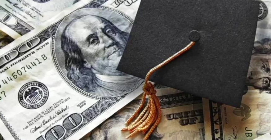 scholarship-graduation cap.PNG