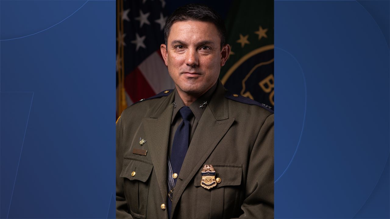 new border patrol chief w background 11/17/25
