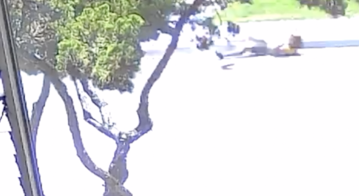 Doordash delivery driver survives fall from moving car during North Park theft