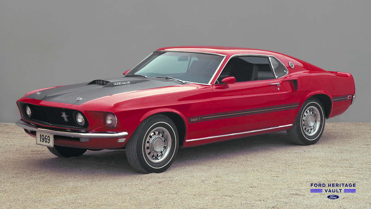 1969_Ford_Mustang_Mach_1_Fastback.jpg
