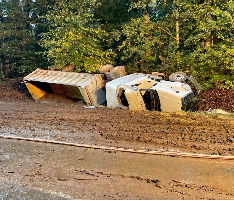 Virginia State Police Goochland Dump Truck 64 crash 1.JPG
