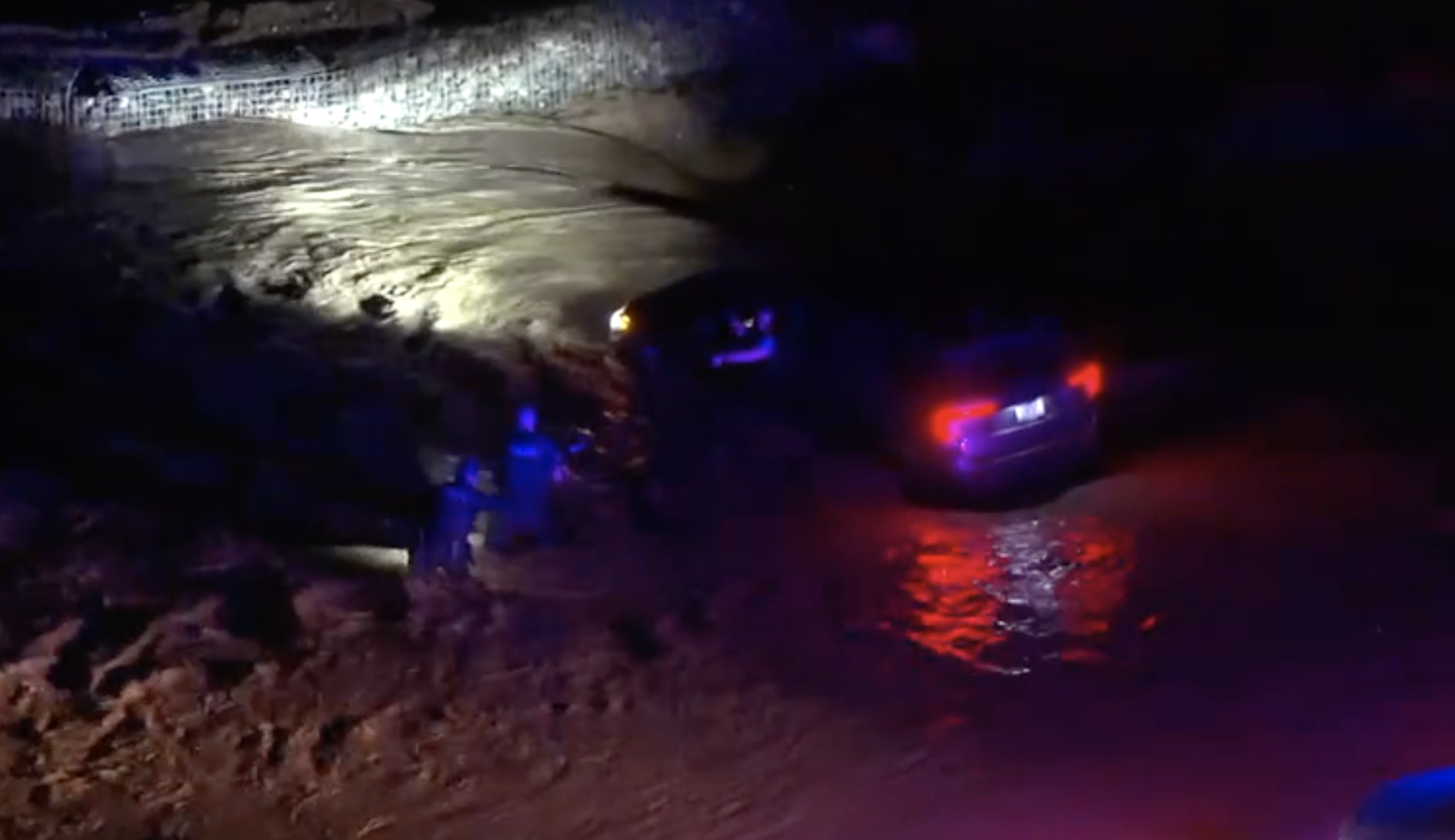 Apache Junction water rescue 