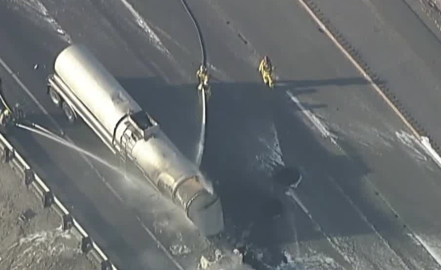 Tanker truck fire on Interstate 5 near Castaic