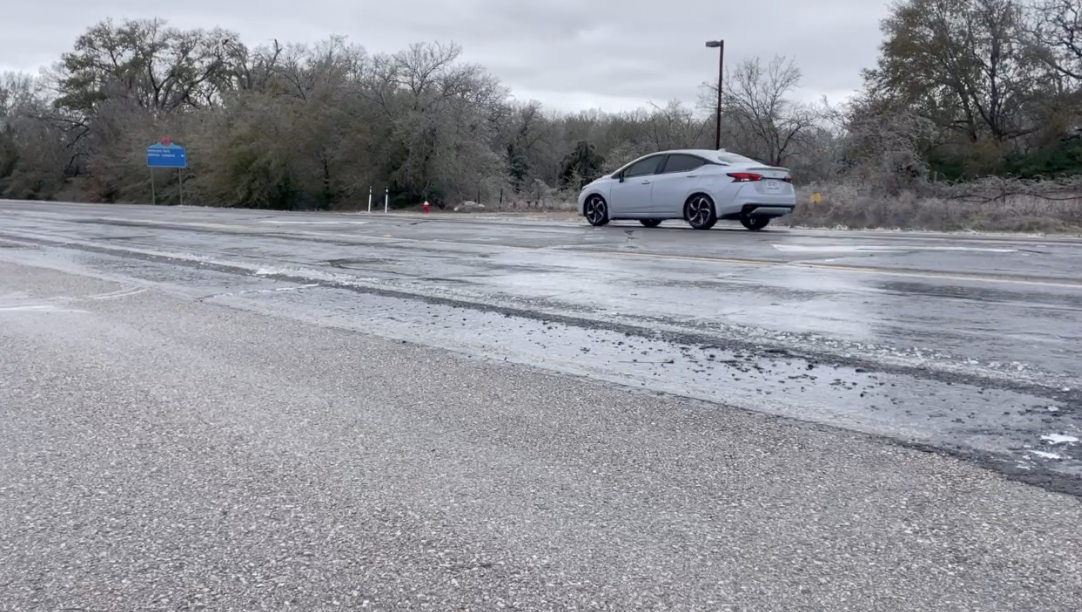 Icy roads cause car crashes in College Station as freezing weather hits Central Texas