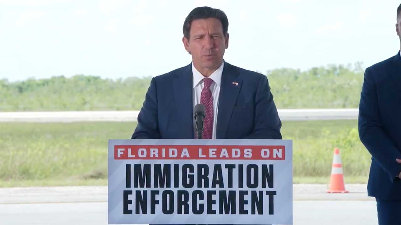 desantis.jpg
