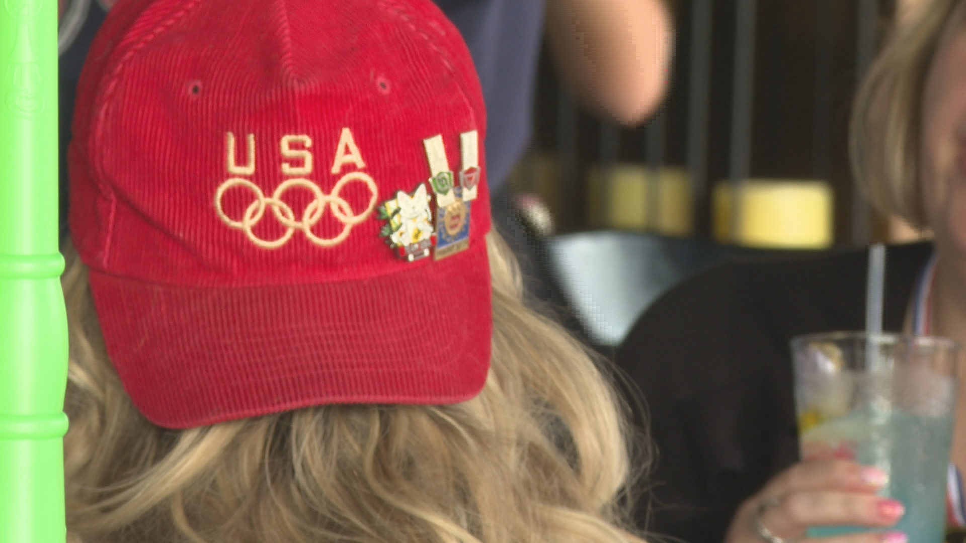 USA Triathlon hosts watch party to cheer on women's team 