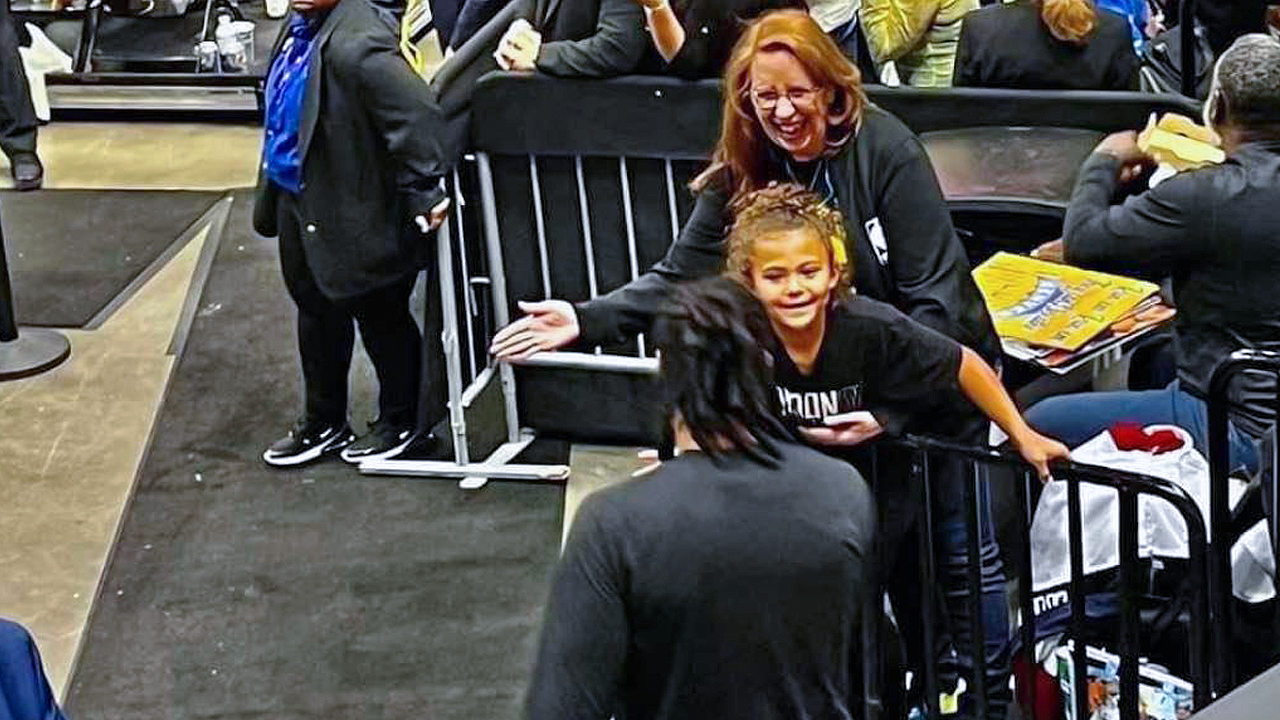 nuggets super fan.png