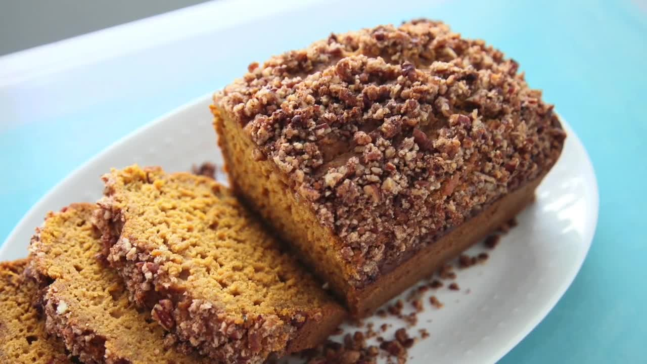 apple cider pumpkin bread.png