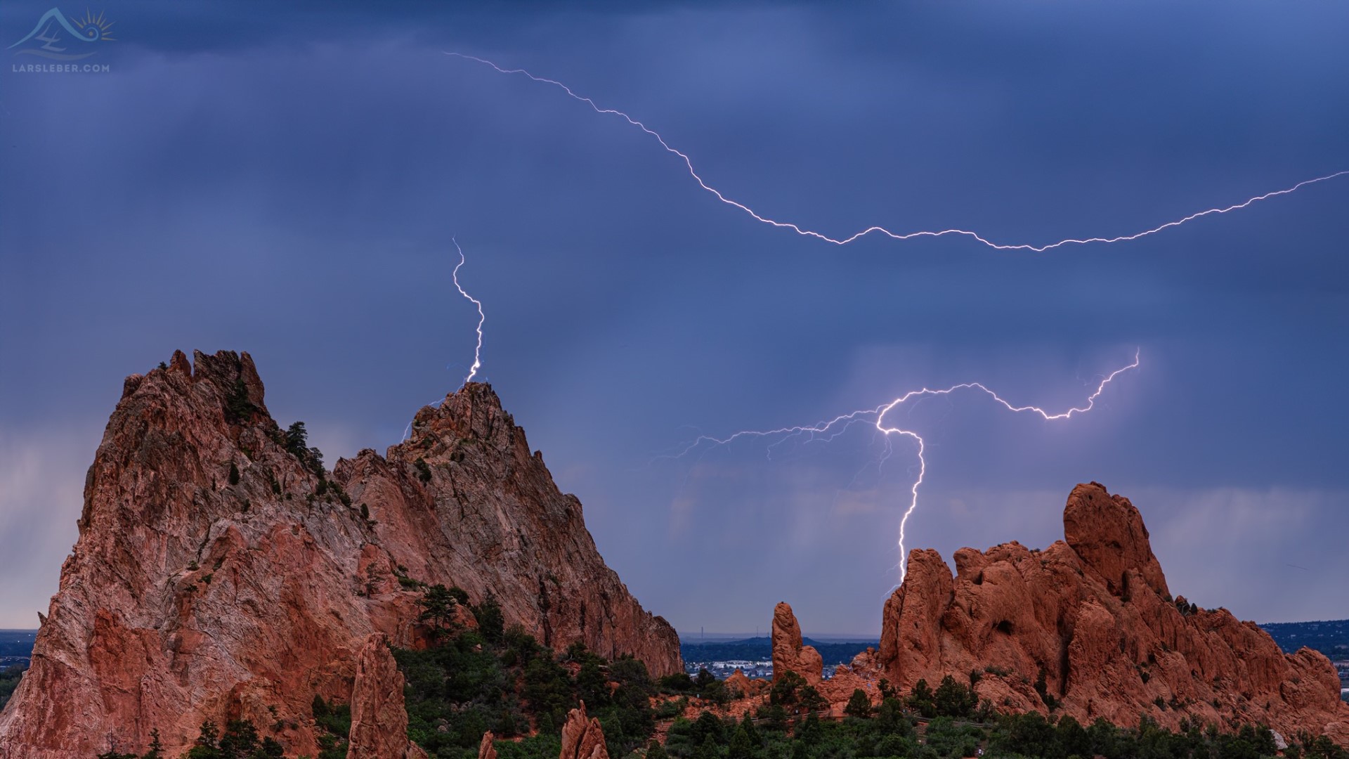 Garden of the Gods lightning